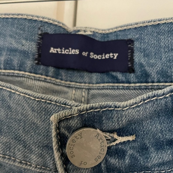 NEW! Slim Straight Jeans in Light Blue Vintage Wash, Distressed Knees 32 x 31 - Picture 8 of 13